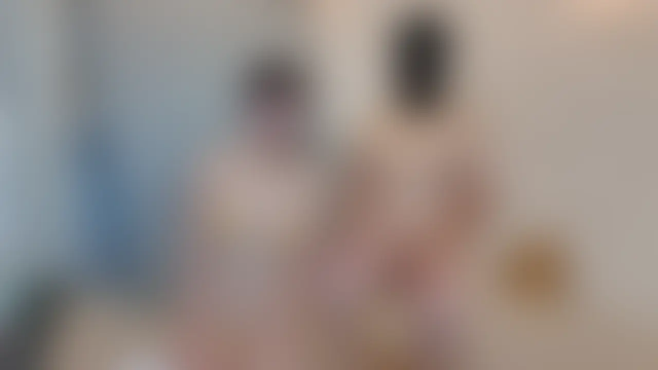 【14分8回潮吹き】M男くんの体をぬるぬるにして、 みほが勝手にイク動画♡【No.157】
今日はみほのために大人しくしててね…
みほのわがまま全開!
可愛いM男くんの体を「ただの道具」にして
みほが勝手にオナニーしちゃう動画です♡
M男くんの体の感触が気持ち良すぎて
お潮がびしょびしょ吹き出しちゃいました💦
みほの潮で、びしょびしょになっちゃったね💓
頑張ったM男くんへの、ご褒美●●●も入ってます🤲
14分間のいっぱいヌケちゃう動画です😌
※本編は完全顔出しです
※定価:¥1,980 (2/2)
