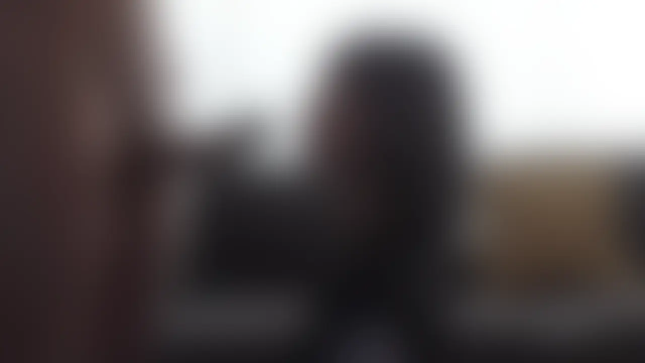 *動画では顔出ししています🥰
【匿名度A:オフレコ!】Dカップ@汐留の料理教室講師(人妻)がスレンダーな体をビクつかせながら呑み込む激深イラマチオ
喉でチ●ポを感じたい💕
こんにちは、ど素人ポルノ@麗子です。
今回のAVごっこは、
汐留の料理教室🍳で講師として活躍している
お友達のUちゃんが健気に従順に
喉オナホとして唾液ダラダラ🤤に漏らしながら
イラマし続ける姿を臨場感たっぷりに
捉え続けた未公開映像です㊙️
本編はこちら🔻
https://myfans.jp/account/posts/dcb2c0b8-f50c-41c7-9bf4-bc3b9cca69ed
見かけ(髪色)によらず若いのに一途で
家庭的な一児のママさん👶
従順で健気なUちゃんが
華奢な体いっぱいに
乱暴なチ●ポ🍌を呑み👄込んで…
巨根を咥える前は余裕があるような表情の彼女でしたが、
後頭部を抑え込まれて喉奥まで挿れられると大量の唾液🤤が口から溢れ、
涙🥹までこぼしてしまいます。
激しすぎるイラマチオを受けてグッタリしていくUちゃん、
喉をオナホール扱いされる姿はあまりにも気の毒で見ていられません…🫣 (2/2)