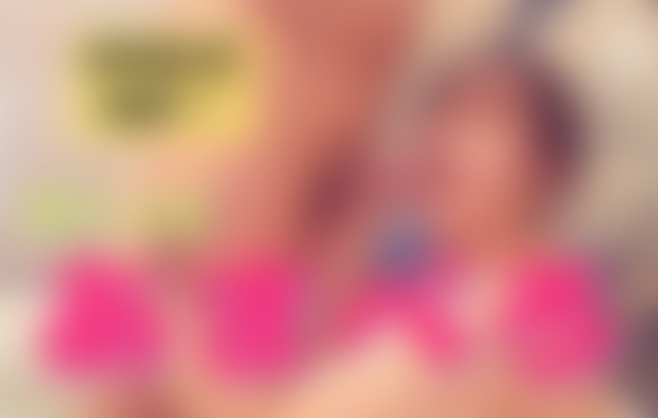 『素人人妻NTR動画　　あまぺろ💜』
part１(ロング)



旦那の事を忘れてホテルに入り、お風呂でイチャイチャ……

じゅぽじゅぽ音を立てながら、他人棒を頬張っちゃいました❤️
身体中舐められながら、太い指でヌプヌプ抜き差しされて気持ち良さに声が止まりません…… (2/2)