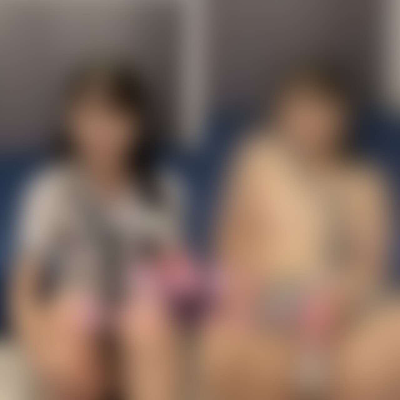 顔出し動画ですっ！まだ制服いけますか？🤣
電マってやっぱり反則だと思いました。。
一緒に気持ちよくなろ💕

あと、やっぱり緊張しちゃいます。 (2/2)