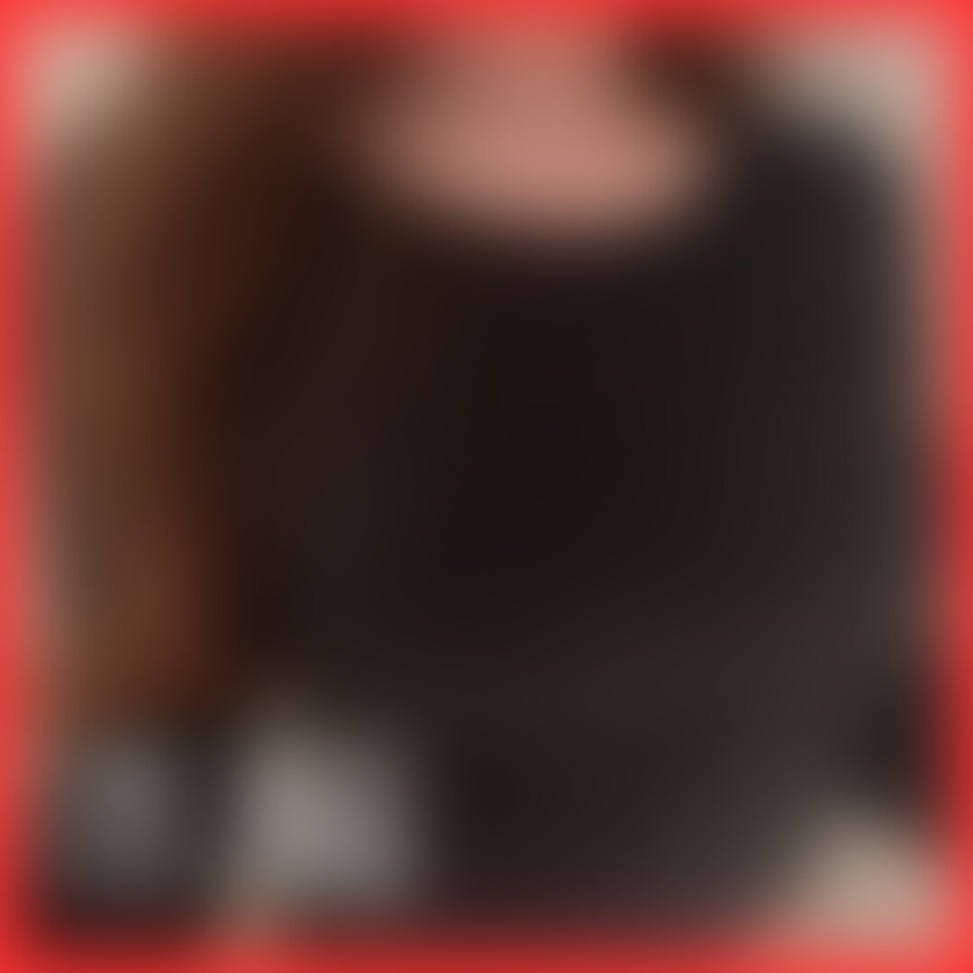 おっぱいマッサージをしてたらしたくなって…🫣
大人のお店で買ったアイテムで乳首を攻めちゃいました💦
こんばんは、ゆいです🌱
YouTubeの撮影でおっぱいマッサージをしてたら
いつもより興奮してきちゃって…😊❤️
マッサージだけでは物足りなくなるんです。
おっぱいに刺激を与えてたら女性は我慢できません…💕
もっと刺激が欲しくなったのでおもちゃで気持ちよくなっちゃいました💓
ちょっと激し目で恥ずかしいですが…こんな変態な人妻でもよければ見てください🤭 (2/2)
