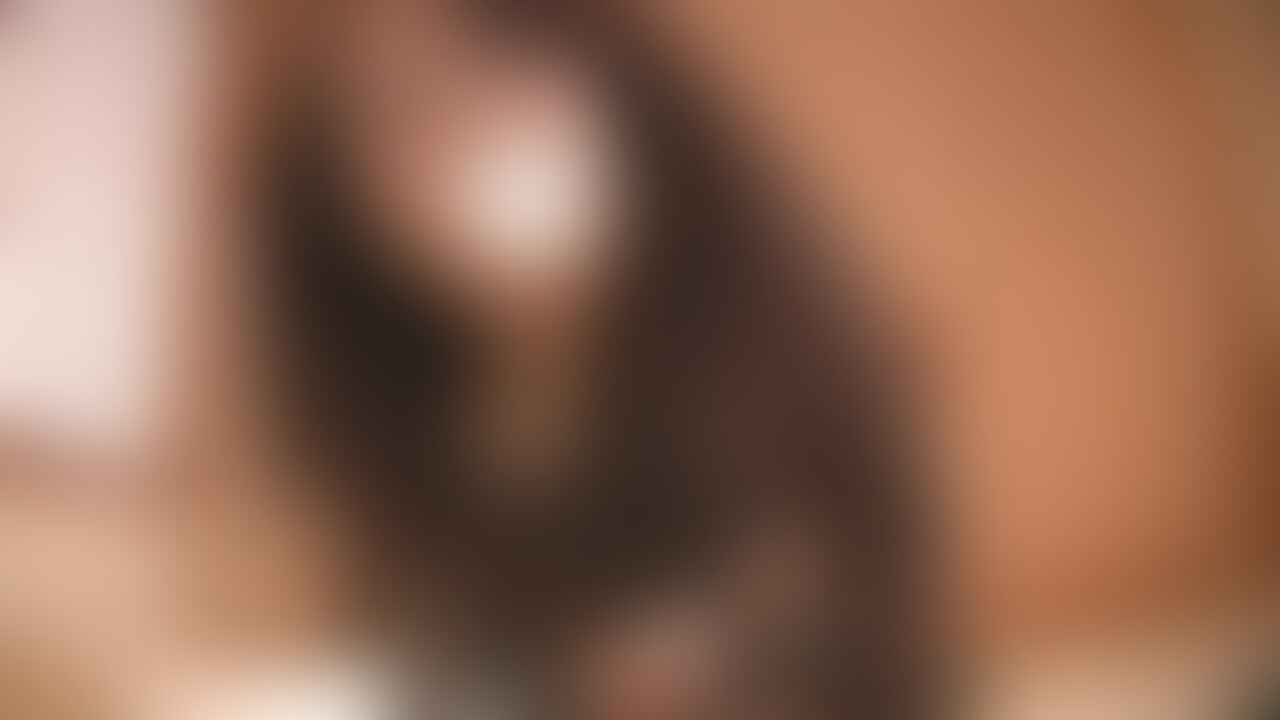 46歳ムチムチエロいカラダをした奥様の自撮りオナニーです
爆乳Gカップの持ち主で
週に4回くらいはオナニーするという
オナニー大好き奥様です
高速でクリをいじりながら
何回もイッちゃいます (2/2)