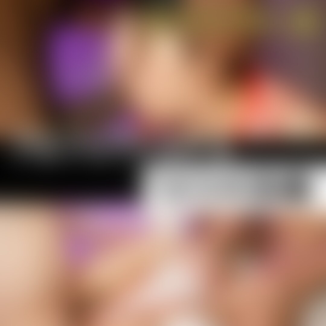まずはいいね&保存お願いします🍑目元出し動画です。
【2月28日までに動画横の💬欄に感想コメントくれた方には、焦らしマッサージ動画の裏側をお届け。こんな風に撮ってたのか〜と、なかなか面白いですよ♡】
(※顔出しプラン、プレミアムプラン、単品購入者のみ)
AV男優の森林さんに抱かれまくった動画の後半です。。
1回目で中出しされても、まだまだ終わらない。浅野さんも物足りなさそう。。
入り口が狭いらしくてすごく気持ちいいみたいで・・時間が許すのであればもっとしたかったみたい(私の体力が持たない笑)
今度はすごいエッチなコスプレもさせられちゃって。。目隠しもして・・
一体どんなことが始まるのか、ドキドキしてたんですが。。。
知らない間に黒人さんがいて 全く前が見えないので、ずっと浅野さんだと思いながら舐めてました笑。
目隠しを外した途端、「えっ!?誰??」驚きすぎて思わず笑っちゃうw
ずっと、「なんで?え?」と戸惑いを隠せない。。
森林さん曰く「奥さんエッチだから男優2人じゃ満足できないかと思って呼んじゃった」らしいですが聞いてない笑。
(むしろ男優2人で満足しすぎるに決まってるのに、何その謎の配慮w)
黒人さんにも口の中を◯され、喉奥までゴキュゴキュされて、、
黒人さんのもすんなり呑み込んじゃって、すっかり森林さんので大きくなってしまったsikyuuが、もっと大きくなっちゃう。。
旦那さんが目の前にいることもすっかり忘れて、喘ぎまくる私。。
黒人さんの絡みを見て、ずっと我慢してた男優2人のちん◯も咥えさせられ・・・
ほんと好き放題に使われまくって、オナホ状態。
舐めながらも、「こんな大きいのがこれから入ってきちゃうんだ・・」と思いながら中もウズウズしてました。。
上も下も好き放題に使われてしまい・・・sikyuuにダイレクトに届いて、頭がおかしくなっちゃいそう。。
黒人さんからも中出し、森林さんにも中出し、浅野さんには2回も中出しされ、中がグチャグチャ。。泡立ってました。。
sikyuuの奥までビュルビュルたくさん出されちゃったので。。
もし◯◯ができちゃったら誰のkoか分からないですね・・・
すごい忘れられない体験でした。。実は今でも思い出してはウズウズしちゃいます。
また来てくれないか、実はちょっと期待してます笑。
私の忘れられない体験を一緒に追体験してもらえたら嬉しいです^^♡ (2/2)