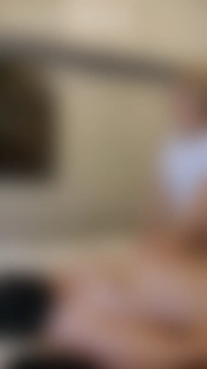 かなめ様の乳首舐め手コキ責めです。


仰向けのM男に脇の消臭を命じるかなめ様。
汗で蒸れた脇の匂いで興奮してるM男の乳首を
舌で弄びます。
そのまま手コキで責め立て我慢出来ないM男は情けなくイかされてしまいます。 (2/2)