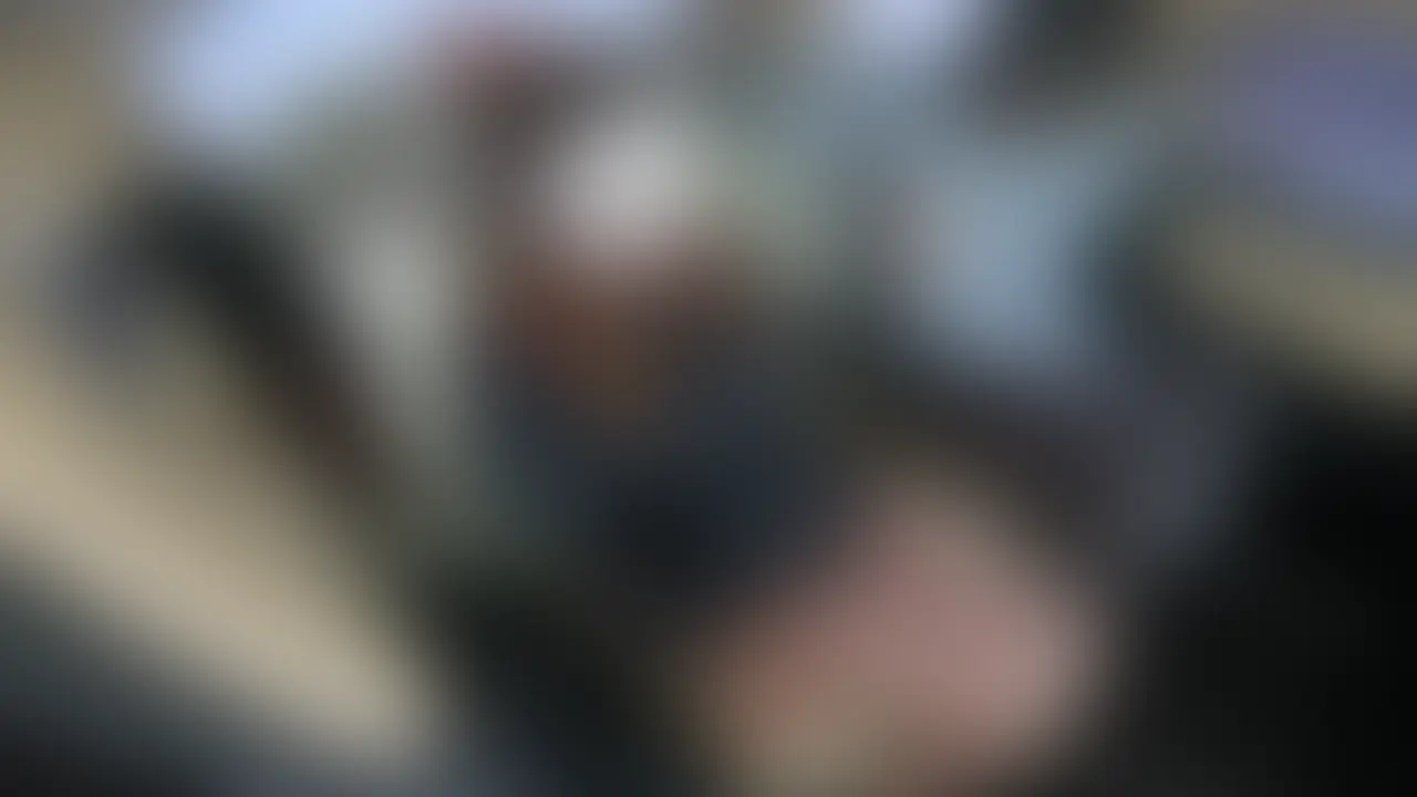 不倫を疑われているでまだ過去動画になります💦
バレーボールの練習の休憩中に車で不倫中出しSEX🥰
やっぱり人妻のバレーボール姿は興奮します😍 (2/2)