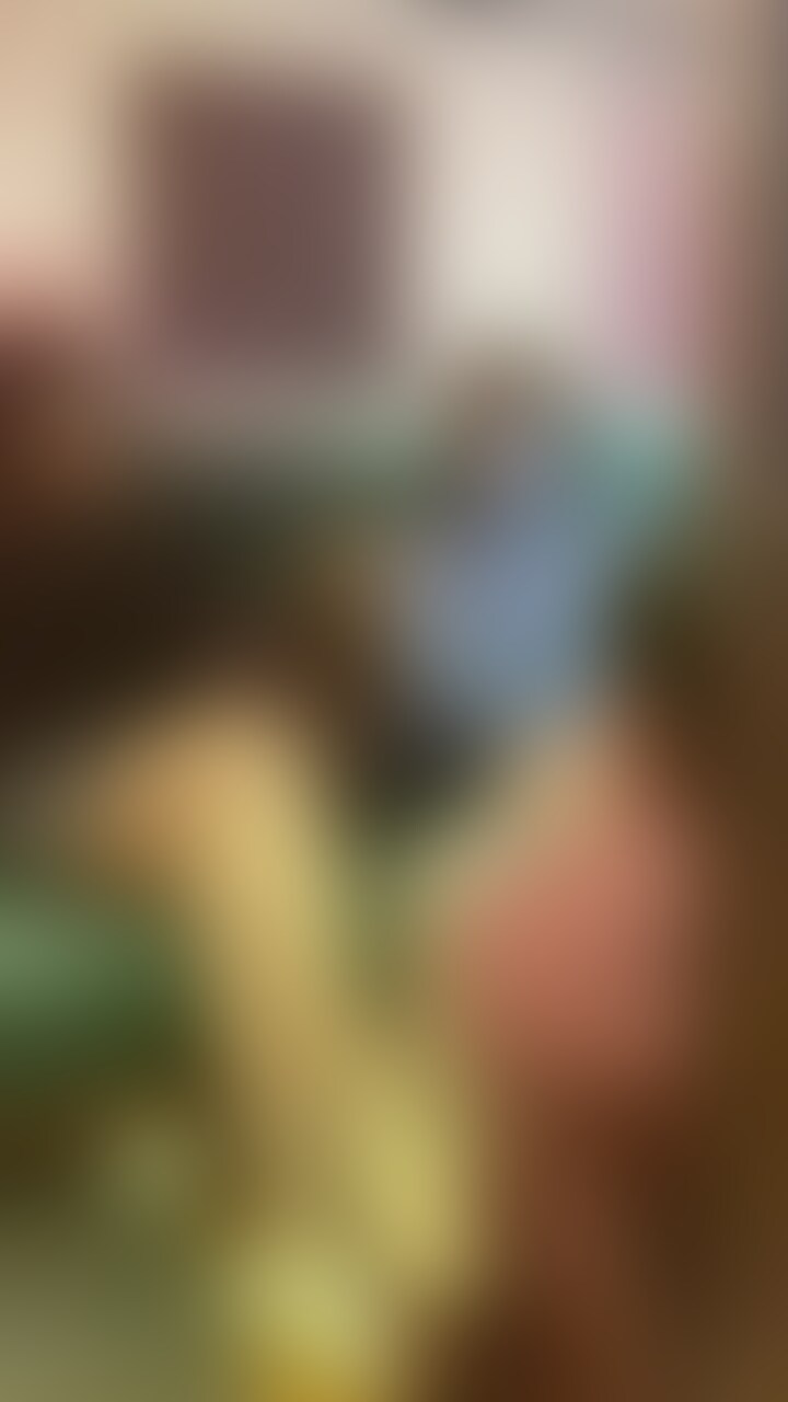 【28】「この強さ初体験」OL様の匂い責めとつま先突っ込みと顔踏み
顔なしです。
## M男さんについて
今回もフォロワーさんにご協力いただきました。
この日初めてお会いしたM男さんはリアルでのプレイはほぼ初。
確か全体重での顔踏みも初めてだったかな?
こちらにも緊張感が伝わってくるような方でした。
## プレイ開始
前回かなりハードな踏み付けでしたので、今回は少しつま先突っ込みメインでいってみようと試みました。
個人的には吐くくらいいって欲しかったけど、やっぱつま先突っ込みって相性があると思いますので、なかなか難しいですね。。
匂い責めとつま先突っ込み
(ごめんなさい。つま先突っ込みのスクショ撮るの忘れてる、、)
M男さん。初めての苦痛にビビりまくり。。笑
合計約46分25秒
※カメラを動かすときに雑音が入っております。ご了承ください。 (2/2)