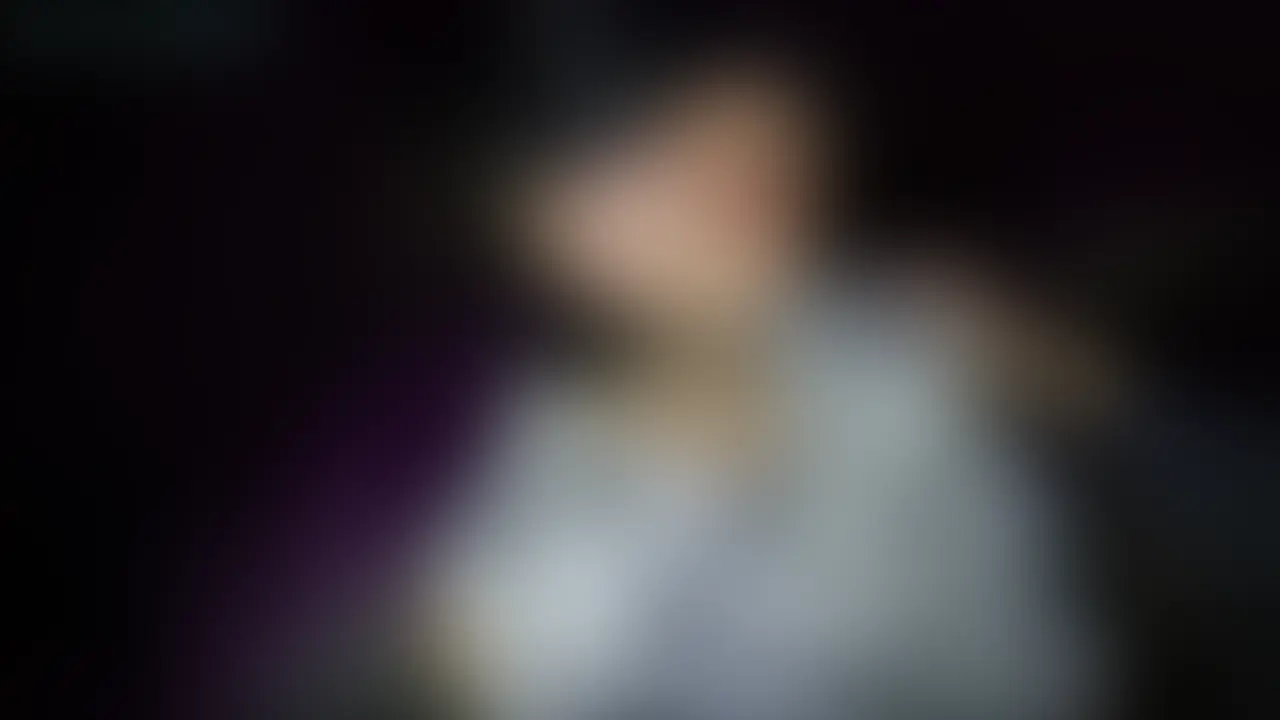 普段塾講師のバイトで真面目に頑張ってて人気もある美女JDちゃんが
裏では目隠しされて犯されることに興奮してこんな乱れてる変態JDちゃんだなんて多分誰も知らない。。 (2/2)