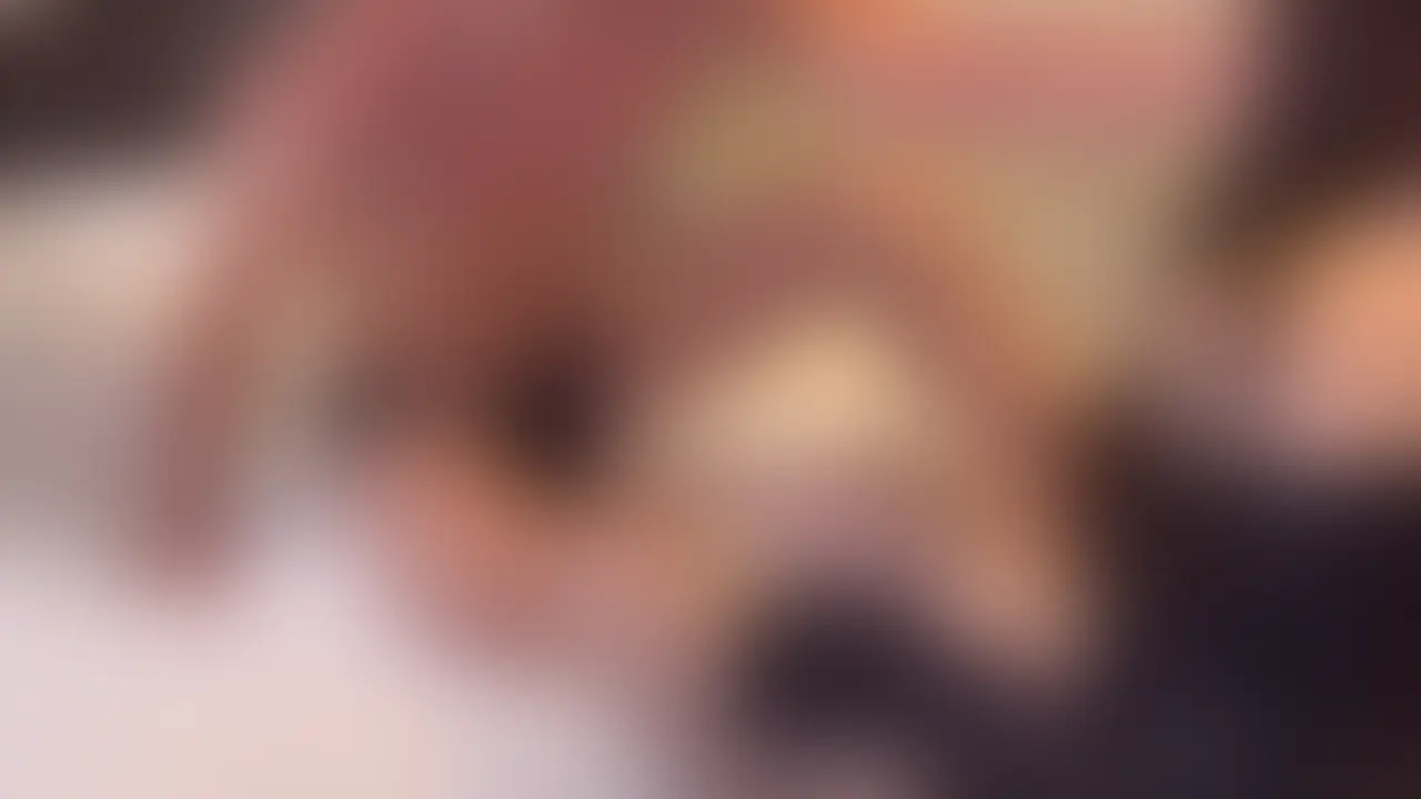 美人な人妻さんと中出しセックス♡
NTR癖の旦那さん公認でにくまるに会いに来てくれた彼女。
おちんぽが大好きなご様子でにくまるちんぽを嬉しそうに頬ばる姿は勃起必須!
孕ませるつもりで人妻まんこに容赦なく中出し!
撮った動画は旦那さんが鑑賞するんだって。 (2/2)