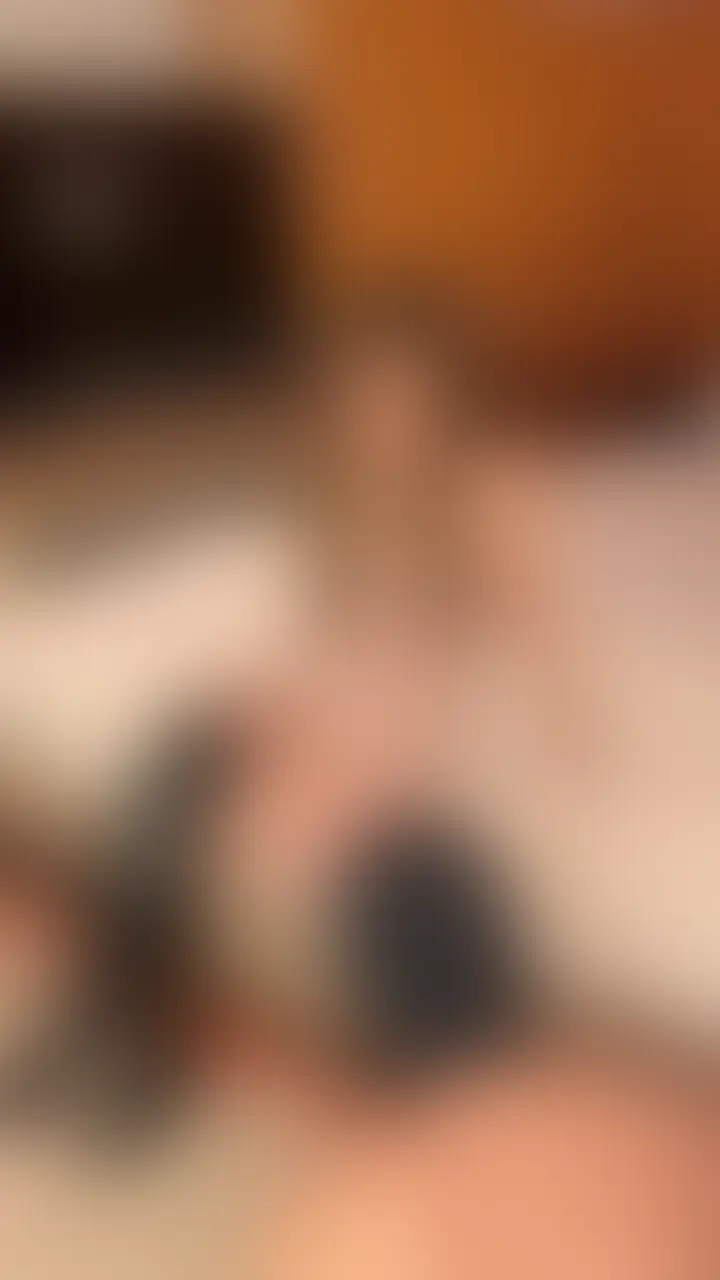 【ブーツ責め】痴女が背後から足コキ、顔面騎乗でヒール足コキ❤️
Boot Torture / Japanese femdom Footjob from Behind, Face Sitting with Heel Footjob♡ (2/2)
