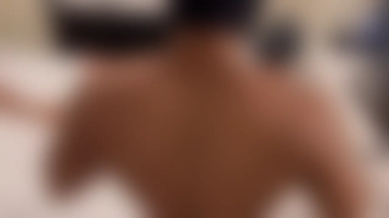 「そんなにしたら…もう無理…」と震えながらも、俺の動きに合わせて腰をくねらせてくる先輩のギャップがたまらなくて—— sample 1