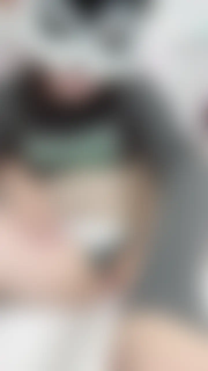 あまり声が出ないばぶちゃん‼︎
でも、時間をかけて刺激していくと
段々と吐息が漏れ始めて次第には声が!
少しずつえっちになっていくばぶちゃんを見てやってください^ ^
続きも載せますね❗️ (2/2)