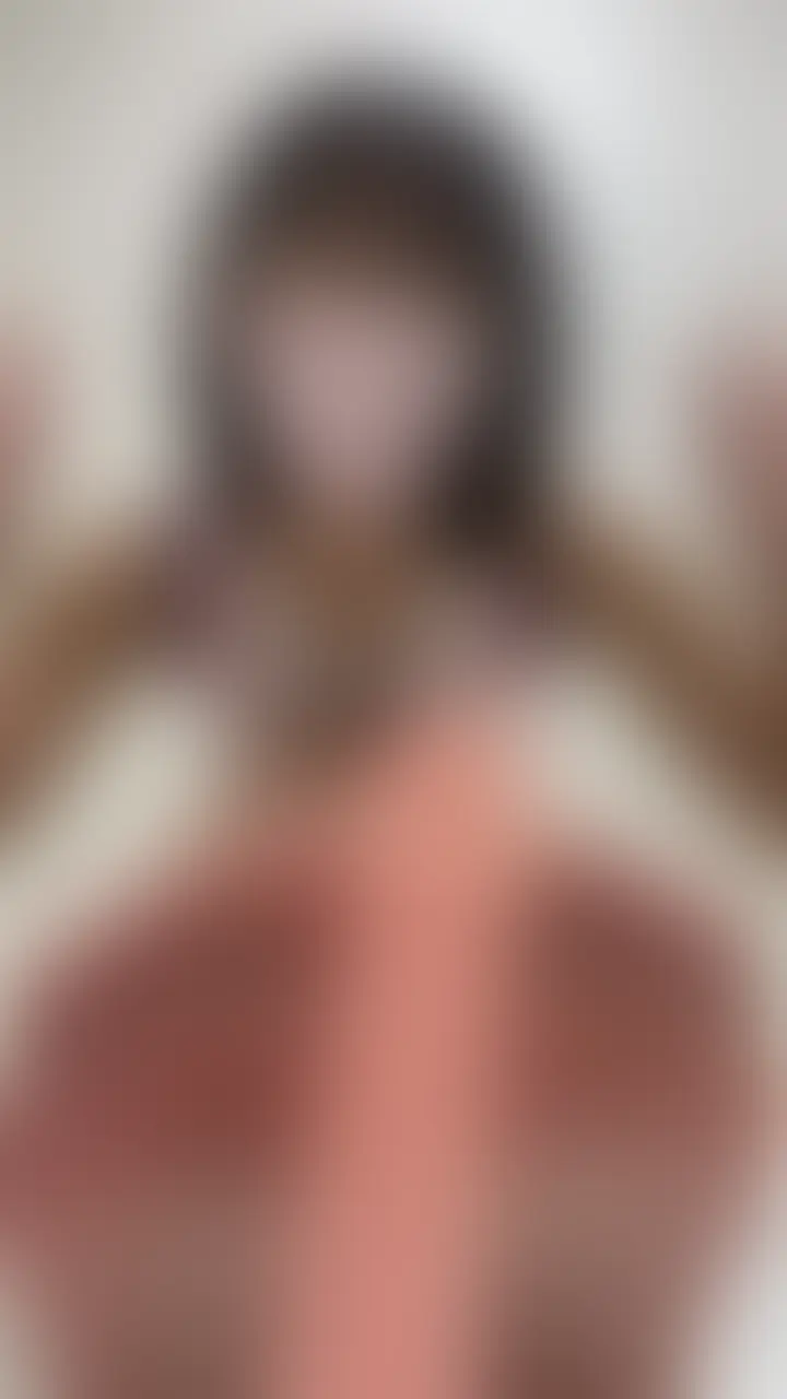 みんなは足コキって好き?
今年の夏はいっぱいサンダルでお出かけしたから、日焼けして足の裏もあんまり綺麗じゃないんだけど...
やってみたくなっちゃった🙈💦
初めてだったからちゃんと出来てるかわからないけど大目に見てね🐣
ローションいっぱいつけてつけてくちゅくちゅしたからイヤホンでも聞いてみてね🎧🩷 (2/2)