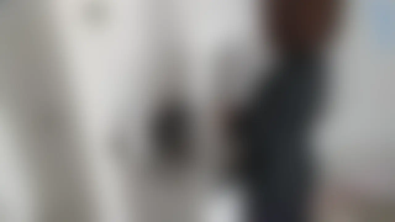 本編動画は▶ https://myfans.jp/posts/6feb7485-4a21-4f84-bdbc-d14bc04abb67?utm_medium=referral&utm_source=share&utm_campaign=post_share
朝の給湯室でフェラさせられて、昼休みの会議室でオモチャ遊びからの生セックスされる部下嫁秘書のシゴト
―朝の給湯室にて
社員・共用スペースの給湯室での下着チェックからのご奉仕フェラ
―昼休み、食後の会議室にて
リモコンバイブでトロトロになったおマンコを遊ばれる部下嫁秘書
マンコに“吸うやつ”挿入れられながら
クチでは旦那のじゃないチンコをしゃぶり、生NTRセックスを楽しむ昼休みの人妻OL (2/2)