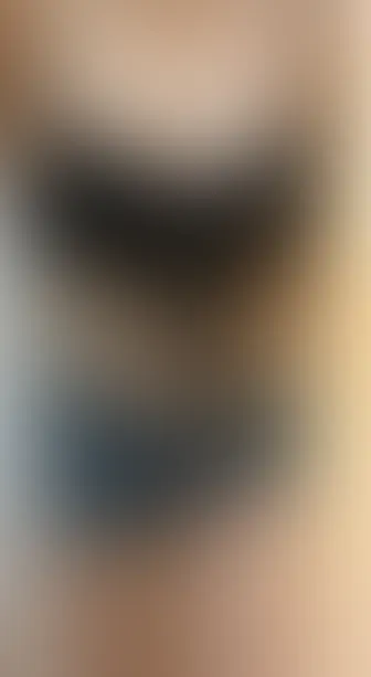 ヒナ🐥(パイパン女子大生のおしっこ🐤)「今日のヒナの下着🥰」の投稿サムネイル