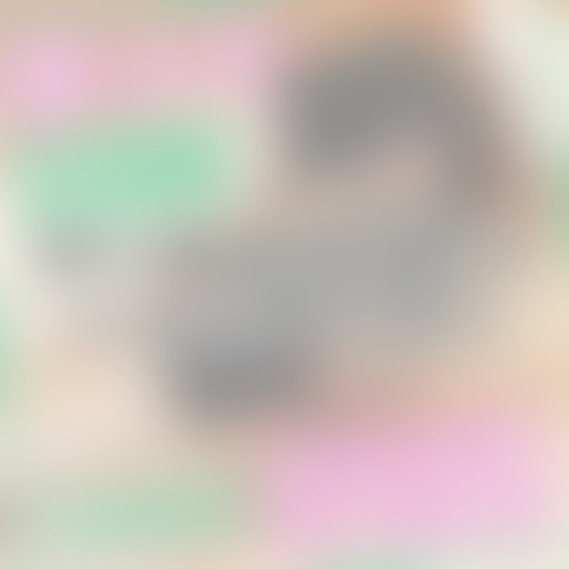 なんと、みんな大好き黒い布手袋に大量のローションをぶっかけての手コキなんです。。。

ちんこがローションでベトベトになってるのもエロいのですが、何よりも黒手袋がエロすぎる。。。しかも、ちょっと手袋が荒いのでちんこがどんどん赤くなっていくのも見どころですねwww

最後は、大量に射精してしまいました。。。黒手袋を白く汚すのってすごい興奮するんですね！

さらに、当作品は手コキだけに集中していただきたいと思い、手とちんこをメインで撮影しています。手コキ超特化型の作品になりますので、手コキが好きな方のみご購入ください。 (2/2)