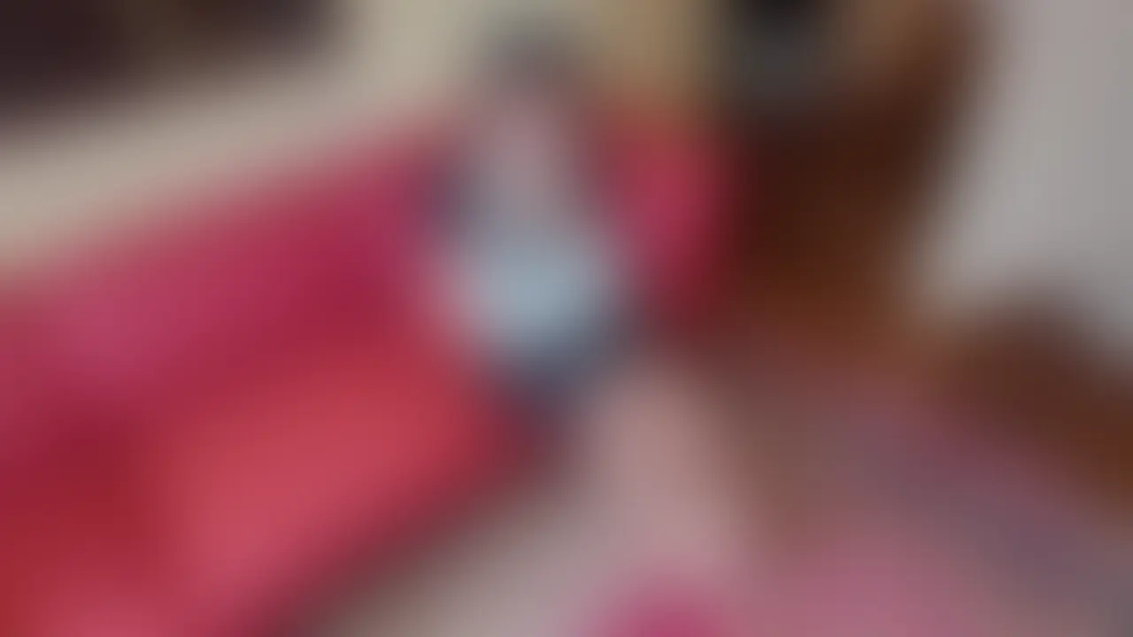 ぱる◯ん似のアイドル顔のボーイッシュ美女メイドさんと密会してきました。
この美しい顔から想像のつかない、バチボコセックス好きのどMさん。
尽くすの大好きな性格という超大当たりの女性でした。
思う存分楽しんで全力中出しでお返しし返してあげたら大喜びしてくれました。 (2/2)