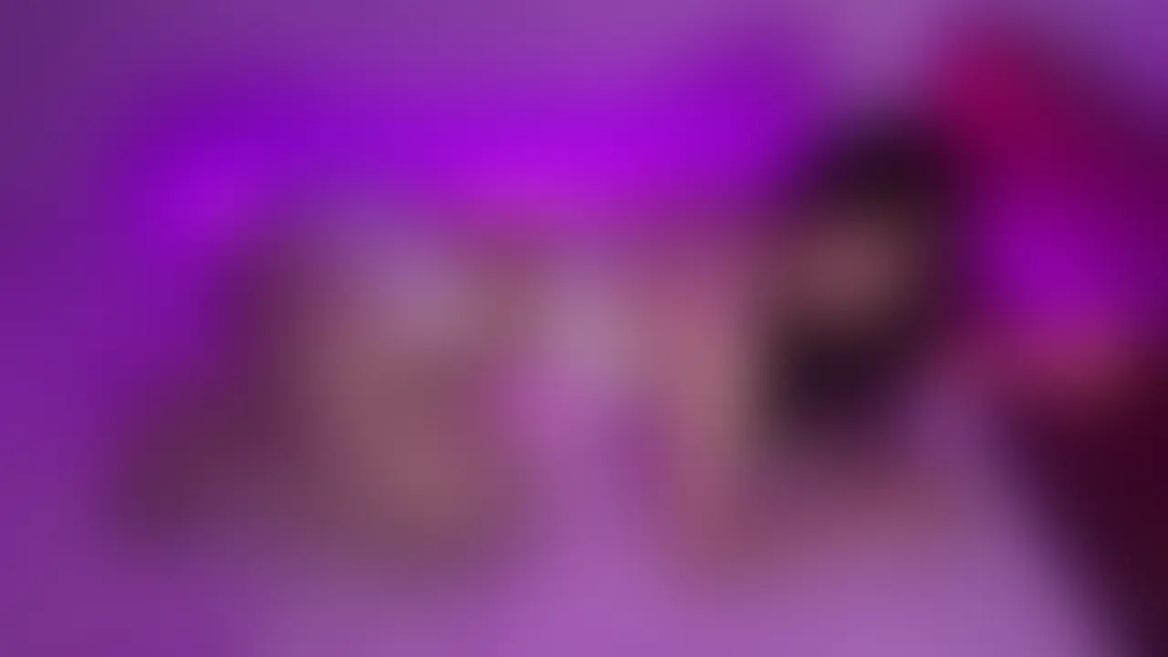 上はフェラ下はバイブの串刺しオナニーです💓✨
上はフェラでジュポジュポ💦
下はバイブでオナニー💕
上も下も”ぐちょぐちょ”で
とても興奮しました🙈💓
ゆうりにフェラされながら
バイブでおま○こ責めていることを想像しながら
たくさんヌイてくださいね🥰🍼
再生時間:7分37秒 (2/2)