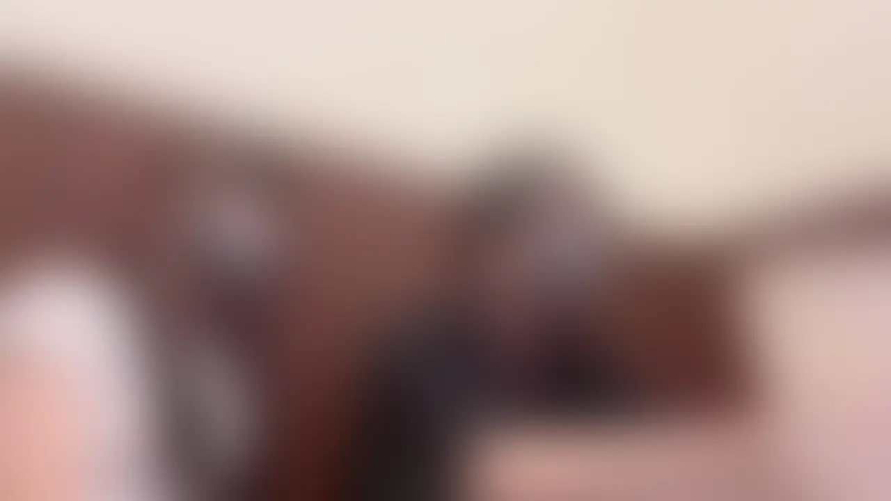 彼氏とネカフェでAV見てたら勃ってたからフェラ抜きしてあげた🫶
えっちなの見ながらフェラするの私も濡れちゃう🥺💕 (2/2)