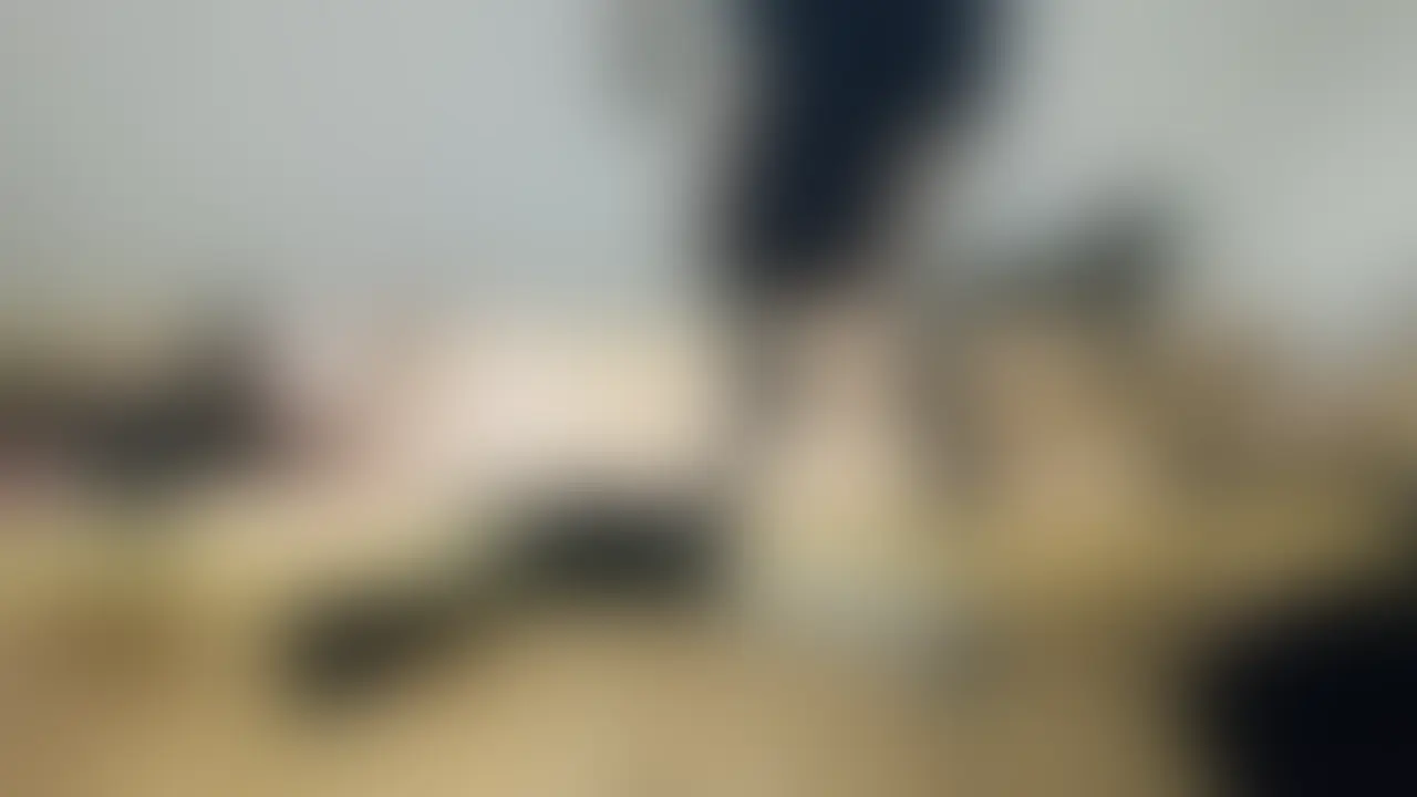 完全素人白ギャル
【七瀬亜美】ちゃん
今回はガチガチ完全I字拘束台で
2人がかりでくすぐり倒しました!
上から下から魔の手が襲う!
敏感白ギャル。
感じまくってる顔がエロい!
首周りがかなり弱いようで
漏れ出るような声が聞けます。
指先の魔術師が上から可憐に
くすぐりまくります!
ぜひご堪能ください。 (2/2)