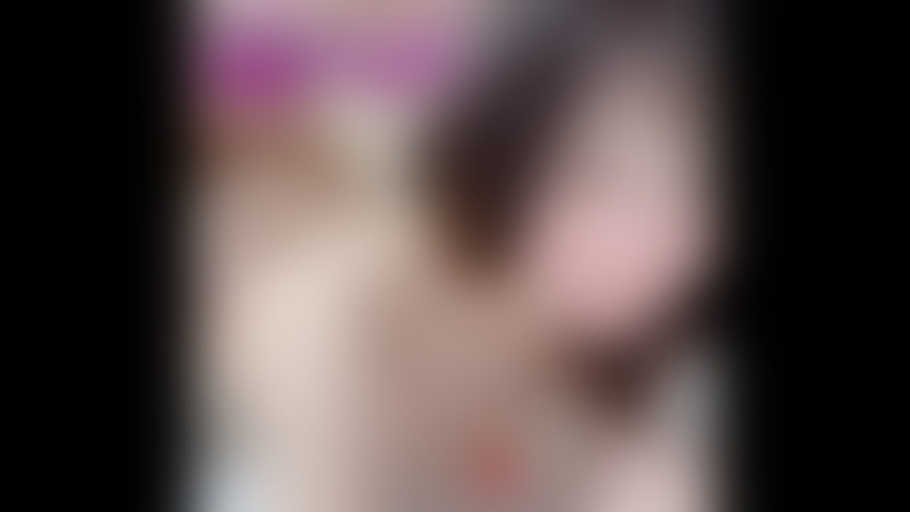 初めてのハメ撮りに挑戦したよ♡
前から興味があったのでXで募集した男の人と...
とっても緊張したけど気持ち良かったo(*^@^*)o
イチャイチャした後は一緒にシャワーに入って
おちんぽをたくさん虐めちゃった✌
バックと正常位でたくさんハメられて
最後は中に...♡ (2/2)