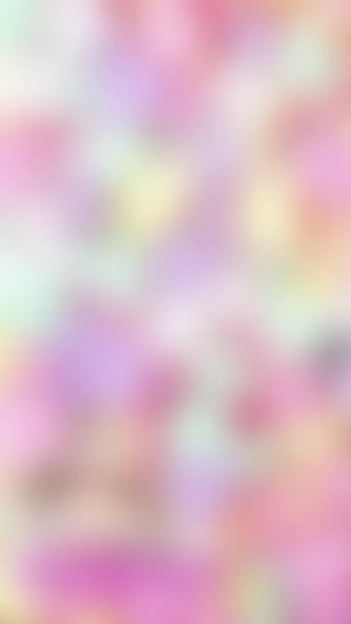 【後編】可愛いM男君と、たっぷり遊んで沢山潮吹き
前半に引き続き♡
顔面騎乗しながら乳首いじり
途中気持ちよくなってまたまた顔面に大量のお潮をぶち撒ちゃうソヨンです
気持ちよくして貰ったのでおまけでご褒美の唾も垂らしちゃうよ
その後は吹き足りないので手マンして貰って沢山吹いて、そろそろ肉ディルドが欲しくなってきたのでフェラして勃たせます
騎乗位で挿入してまたまた顔面にお潮吹き飛ばして、M男くんは我慢できずに中に出しちゃいます🥺
ソヨンはまだまだ満足してないので敏感になってるところにまた跨って潮吹きながら逝っちゃいます
M君がまだ出るって言うのとソヨンも逝き足りないのでバックで攻めて貰ってまた中出し♡
沢山遊んで楽しかったね🥰💕 (2/2)