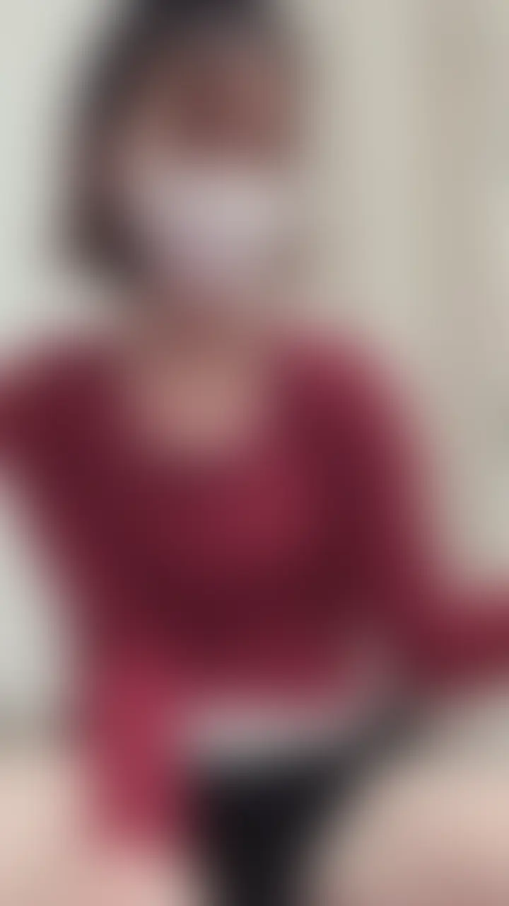 極太ディルドvsルナの膣圧対決♡
ルナのアソコって締まりが良いって言われるんです🫣
自分の膣圧を調べてみたくて極太ディルドを
挿入してみたら… (2/2)
