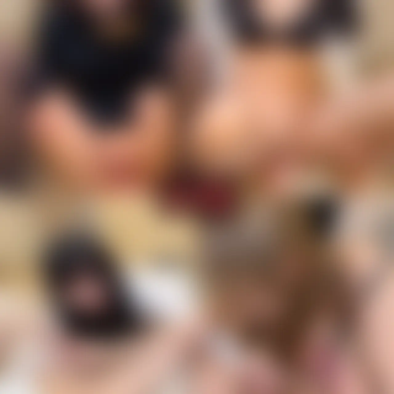 右上のいいね♡とブックマークしてくれたら嬉しいです♡
【友達の素人カップルと4人で見せ合い…♡】(前編)
各々イチャイチャしながらおっぱい触ったりされてだんだん脱がされてりまは潮吹きまくり…
ゆいちゃんが隣にいるのにそっちもびちょびちょになるところだった😂
その後に一緒にフェラでご奉仕💗
友達のフェラ見るの初めてだった〜可愛かった♡
りまがじゅぽじゅぽフェラしてる横でゆいちゃんも頑張ってフェラしてるのみて興奮したあ🫣💓
逆に見られるのも初めて…♡
ゆいちゃん彼氏のちんぽも弄ったり…♡
楽しかったなあ💗
途中までなので後編(ハメ撮り)も見てね🥰💓 (2/2)