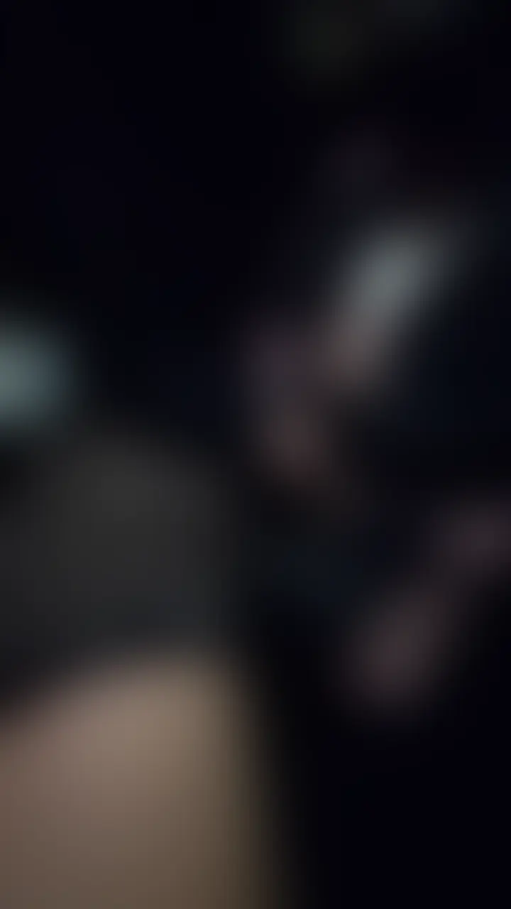 【連続痙攣イキ】フェラだけじゃ我慢できなくて中出しおねだり♡♡

前回の動画の続きです！！

イケないジャージを着て車内でこっそりえっちなことしている背徳感に興奮しすぎて

いつもはフェラ抜きでたくさんせーし出してもらったら満足するのですが

このときはおまんこがうずうずしちゃって
射精後ですが
おちんちんいれるのおねだりしちゃいました、、、💓

指でぐちょぐちょのおまんこいじられてすぐにイクイクしちゃうくらい
ざこまんこが発情しまくってて指でいかされるの気持ち良すぎた

でもやっぱり指じゃ足りないので
早くおちんちん復活してほしくて一生懸命舐め舐め💕


おちんちんが元気になってくれたのですぐにまたがって入れちゃいました🥰🥰🥰

待ちに待ったおちんちん、、、、気持ち良すぎ、、、、、、、、、、
入れて億当たった瞬間にガクガク深イキ…💕💕

車揺れてて周りにバレてちゃうのに
もっと気持ち良くなることしか考えられなくて
イってもイっても腰動かすのが止められなくて


下品な音出しながらぐちょ濡れおまんこ一生懸命打ち付けて
たくさん気持ち良くなりました😇😇😇


かのんだけ気持ち良くなるわけにはいかないので
おまんこ頑張って締めながら動いたんだけど
中で余計こすれるから逆にかのんがイキまくってしまった、、、笑

最後は同時イキ、、、💓💓
一番奥でだしてもらった🥰


締めるのがんばったからか
フェラのよりいっぱいせーし出してもらいました💦💦💦


車の中でこんなに下品なことする女の子でごめんなさい、、、💦💦
今日もかのんと一緒に気持ち良くなろ？？🫶🫶 (2/2)