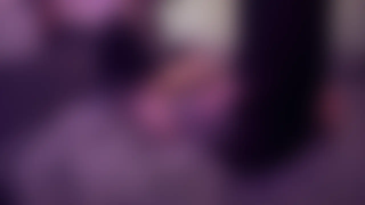 【カメラマン撮影🎥】朝まで頑張ったご褒美セックスで、甘々小悪魔彼女に3連続射精&大量潮吹きさせられる彼氏┇本編
朝まで頑張った彼氏に、
彼女からのご褒美として始まった甘々セックス。
今回はカメラマン撮影で、
いつもよりかなり臨場感ある感じになっています。
カメラに向かってダブルピースする余裕まで見せたり、
「だしちゃえ♡」「負けちゃえ♡」と
甘く煽ってきたりする小悪魔彼女…。
最初は我慢しようとする彼氏も、
だんだん彼女のペースに崩されていって…。
3連続で射精させられて、
最後は大量潮吹きまでしちゃう回です🐳 (2/2)