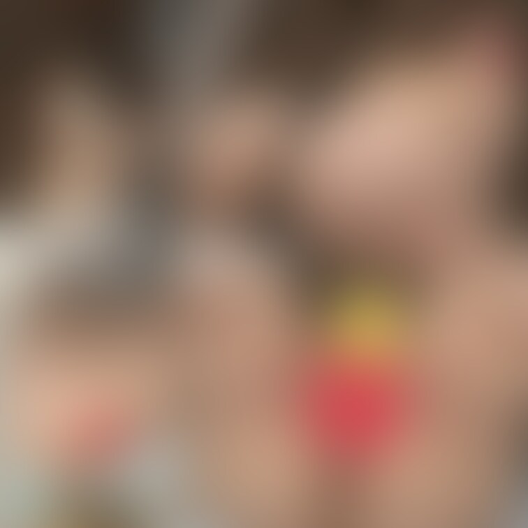 【メス尻くぱぁ♥】看護師のなつみ(むっちりエロBODY)さんにお尻アングル中心のお尻まみれの尻フェチ着エロストリップをしてもらった件
※本編は顔出し
エロカワイイ素人からアテンドされた、さらにエロカワイイ素人を、俺たちがスケベにいただく企画!
今回は、なつみさん(#5)です!!
お尻好きの人は、必見です、お尻を強調するポーズでお尻ストリップをしている尻フェチにはたまらない動画です!
なつみさんは、以前にAkiTubeChannelで撮影したあけみさんから紹介されたむっちりエロBODYの看護師さんです!
(あけみさんとは、昔の職場の同僚!)
【紹介してくれたあけみさんの販売動画】
https://myfans.jp/posts/ec9ecf65-8178-4276-a25f-b3fb1cb5c1f1
今回は、お尻まみれの尻フェチストリップをしてもらいました!
むっちり!or引き締まった!!のバランスが、ちょうどいい美尻は、お○ン○ンをムクムクさせて、おかわり射精すること間違いなしです!!!
マ●コやア●ルから匂いが伝わりそうなくらい迫力のある尻アングルカットを多数おさめています!
(お仕事で履いていた蒸れ蒸れパンストをノーパンで履いてもらってのお尻ストリップもしてもらいました(笑))
なつみさんのエチエチな美尻ストリップに興味がある人は、是非ポチッとご購入よろしくお願いします!
※この商品は、当サイト利用規約、日本国内の法律及び条令に違反する内容は一切含まれておりません。
※この商品の無断転載、転売等の二次利用を一切禁止します。 (2/2)