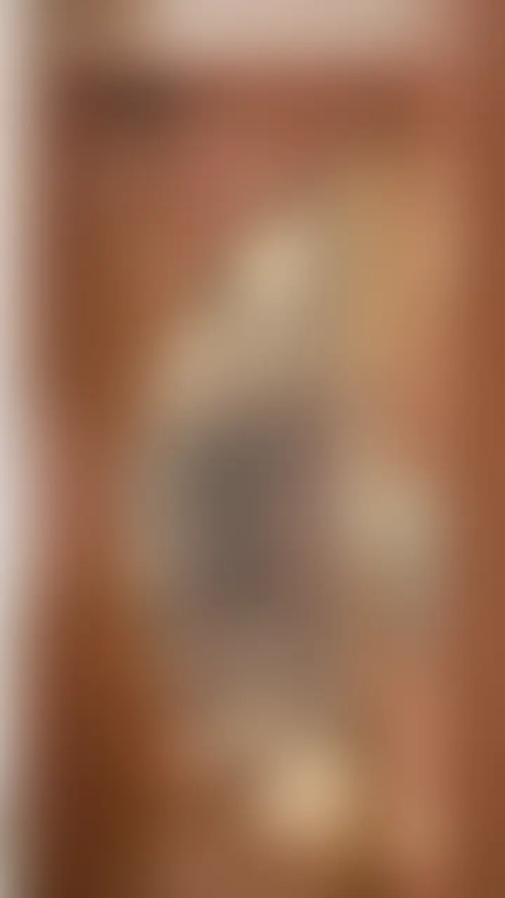 🚨3日後完全削除🚨今日限り3000円OFF🉐
処女ちゃんに初彼氏ができたのでこの動画は消します。

【完全顔出し】処女卒業依頼をくれた、綾瀬はるか似彼氏持ち医学生ちゃんの処女をもらってきました。
彼氏くんにはまだ裸すら見せたことがないらしいです。彼氏くん、ごめんね。

完全顔出しフル1時間24分

【内容詳細】

ある日届いた一本のDM。
「一度お話ししてみたいです。」という連絡から始まった今回の出会い。

会ってみると、綾瀬はるかっぽい柔らかい雰囲気で、
笑顔も話し方も落ち着いていて、まさに清楚系。
医学生ということもあって真面目な印象だったけど、
話してみると意外とよく笑うし、ノリも良くて一気に打ち解けた。

カフェで近況や学生生活の話をしながら過ごしていると、
少しずつ緊張もほぐれて、自然と距離が縮まっていく。
ふとした瞬間に照れた表情を見せるのが可愛くて、
画面越しでは伝わらない素の一面をたくさん見ることができた。

将来の夢や恋愛観について語り合ったり、
普段は見せない等身大の表情を見せてくれたりと、
終始リアルで心地いい空気感。

真面目で落ち着いた印象と、
親しくなると見せてくれる柔らかい一面。
そのギャップが詰まった一本です。 (2/2)