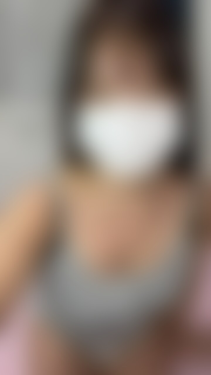 人生初のオナニー投稿をご購入頂きありがとうございます✨
まだまだ分からない事だらけなので皆様暖かく見守ってください(*ノωノ)
いっぱい気持ちよくなってくださいね❤ (2/2)