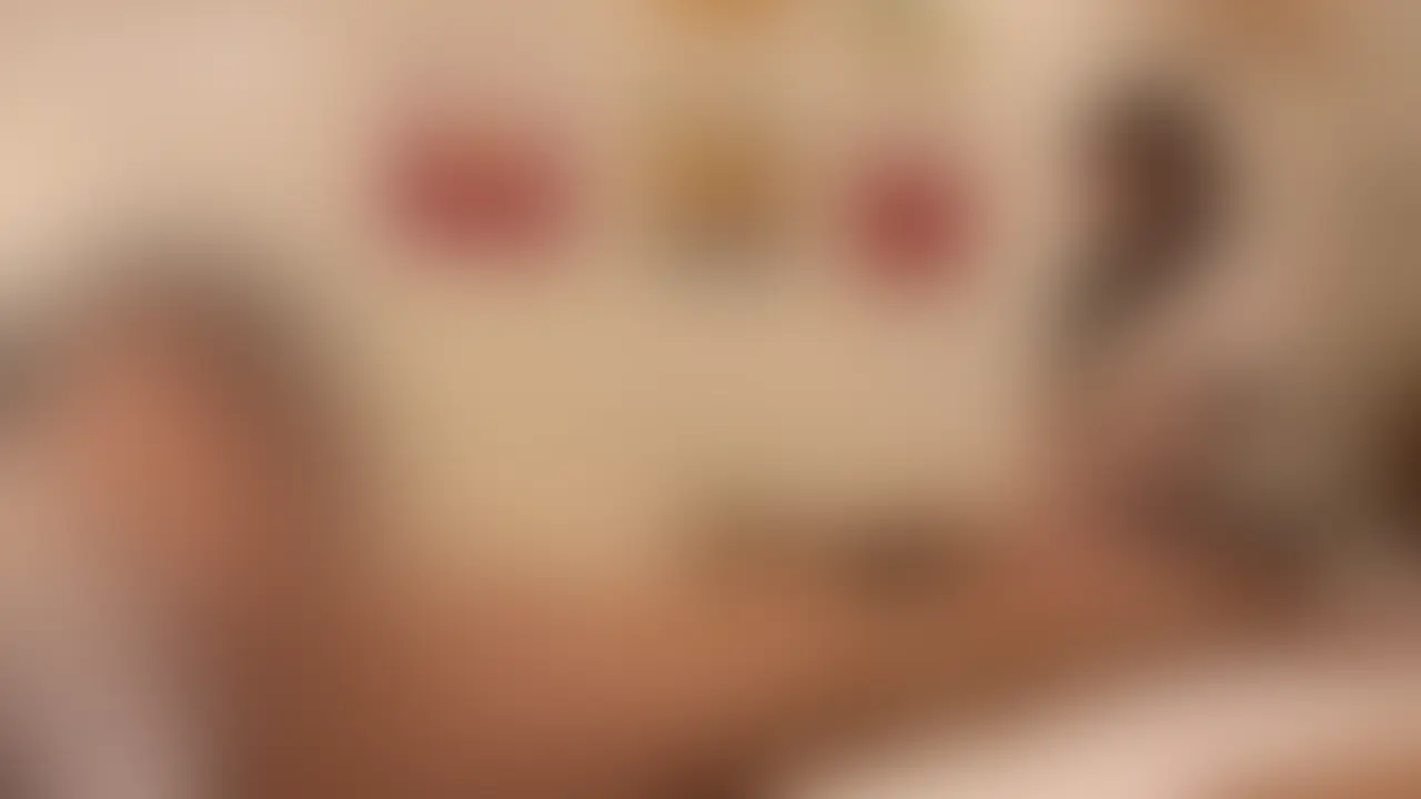 六本木メンズエステ・オイル手コキ・ももコキコース【来栖莉子(23歳)16回目】
六本木にある45分12,000円のメンズエステで来栖莉子(くるすりこ)さんを再度指名!
▼前回の動画
六本木メンズエステ・オイル手コキ・逆全身リップコース【来栖莉子(23歳)15回目】
最近ご無沙汰していた来栖さんに久しぶりにお会いしてきました!
他のメンエスに行ってるなんて言えず「ちょっと仕事が立て込んでて…」などと苦しい言い訳をしつつも「そうなんだ、お疲れさま」と笑顔で迎えてくれる来栖さん。天使・・・。
今回は僕も初となるももコキコースをチョイス。太ももで挟まれてしごかれるって考えただけでも気持ちよさそうですよね…。
まずは来栖さんが騎乗位のような感じで僕の上に乗ってもらい、たっぷりオイルを付けた太ももで挟んで上下に動いてくれます。「なんか…これ、エッチしてるみたいw」と来栖さん。
見た目はほぼ騎乗位です・・w そして調子に乗った僕は、後ろからバックの体位でももコキしてもらうことに。
後ろから来栖さんの太ももに僕の一物を突き刺すと「なんかヌルっときた!」とはしゃぐ来栖さん。ただ後ろからパンパン突きまくってたら、あそこに擦れているのか、徐々に喘ぎ声が出てきました。
たまらず上体を反らさせて激ピストン。「これすっごい擦れる…!」と気持ちよさそうです。ももコキはしっかり女の子のあそこにも擦らせてあげるとお互い気持ちいいっぽいです。
そしてピストンで疲れ果てて、最後はあえなくフィニッシュ。本番がないお店で、本番のようなことを楽しめるももコキコースは最高でした・・。 (2/2)
