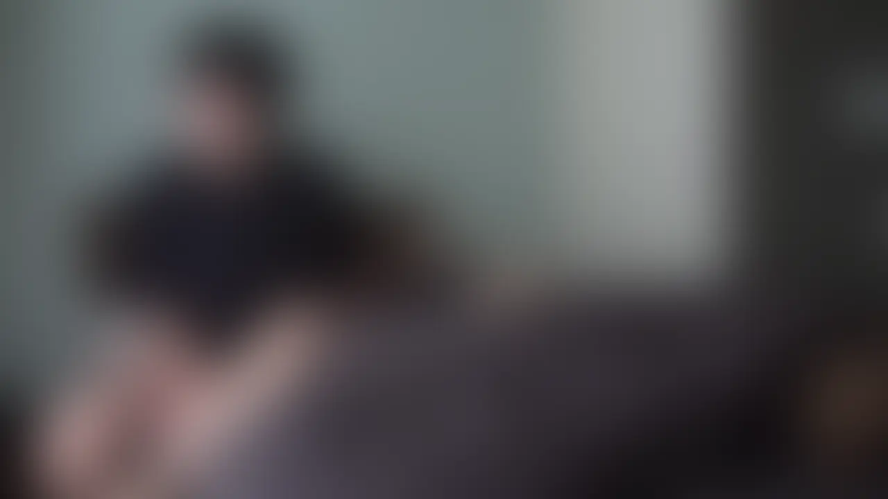 オホ声でか尻19歳コンカフェ嬢と生ハメ敗北SEX
いやぁ〜、今回の子はとにかく尻がえっろいんですよ
【小柄タトゥー入りコンカフェ嬢】と【でか尻オホ声絶叫爆逝き】のギャップがまたそそるんですよね。僕、尻フェチなんですが、あまりにもエロくて気持ちよくて1射精を寝バックだけでしちゃったくらいです。
当たり前に2回戦目もしたんですがこちらもバック好きに刺さる体位と画角で抱き潰してます
当たり前にイラマ、正常位もして「もうぶっ壊れちゃえ!まあなんとかなるっしょで!」って気持ちでハメ潰しました! (2/2)