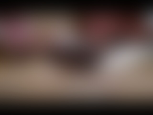 つばさちゃんとの足フェチセックス 手コキフェラ足舐め挿入 足フェチいよる足フェチの為のハメ撮
つばさちゃんは派手そうに見えてとても真面目な性格もやさしい笑顔が本当に可愛い女の子でした。、
足フェチがメインの撮影がしたい事を伝え、当日はホテルで待ち合わせ。
一緒にラブホテルに行き、まずはディープキで舌を絡ませたあとはソックスで顔面踏まれ、またディープキス。
生足を舐めたり踏まれながら手コキ!もうイキそうだったのでソフトタッチでお願いしましたがこれも気持ちよくて我慢の連続。
次は足舐めしながらのフェラ、これもすぐイキそうだったまいそうだったのでタマタマだけ舐めてもらいます。
それからハメながら足裏を思う存分に舐めまわし、最後には手コキしながら美しい足を堪能しました (2/2)