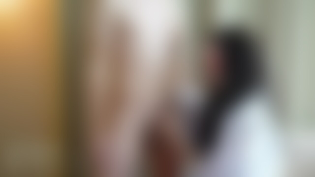 今出しちゃったから私にかかってしまうし出しちゃあかんで、我慢できるやんなぁ。
私の動画見ながらいっぱいオナニーしてたけど実際にされるのは更に気持ちいいね。
気持良すぎるのか、苦しいのかわからへんけど汗いっぱいかいてるなあ。 (2/2)