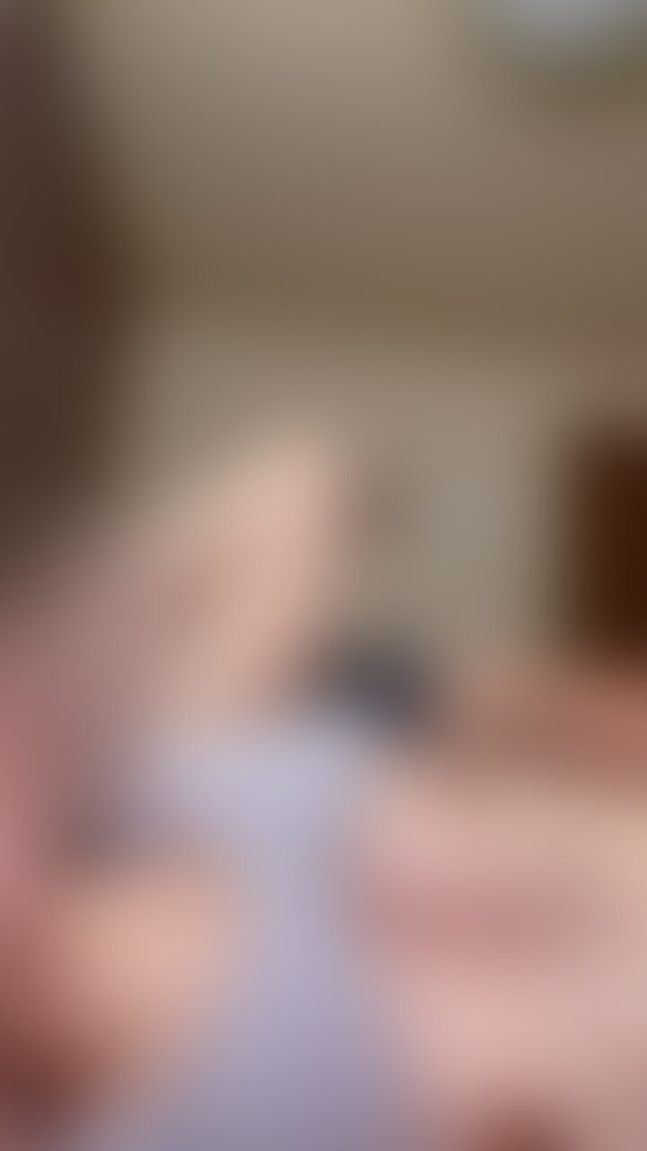 休日の夫婦の朝活♡

自宅撮影のため声を抑えてる妻がエロいです😍

〜内容〜
背面側位
正常位

動画時間 11分26秒
モザイク　顔 (2/2)