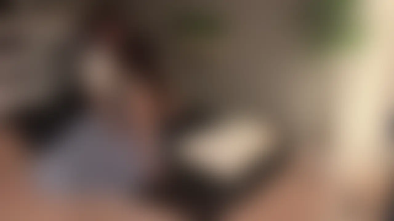 夏休みで暇してたらマッチングアプリで人妻がお家にお泊まりしに来たw
普段旦那とレスらしくて久しぶりにエッチしたら発情しすぎ笑
必死に自分で腰振ってる姿エロすぎたw
🚨投稿から24時間でいいねとブックマーク数が20越えで好評だったら、続編動画を出しちゃいます! (2/2)