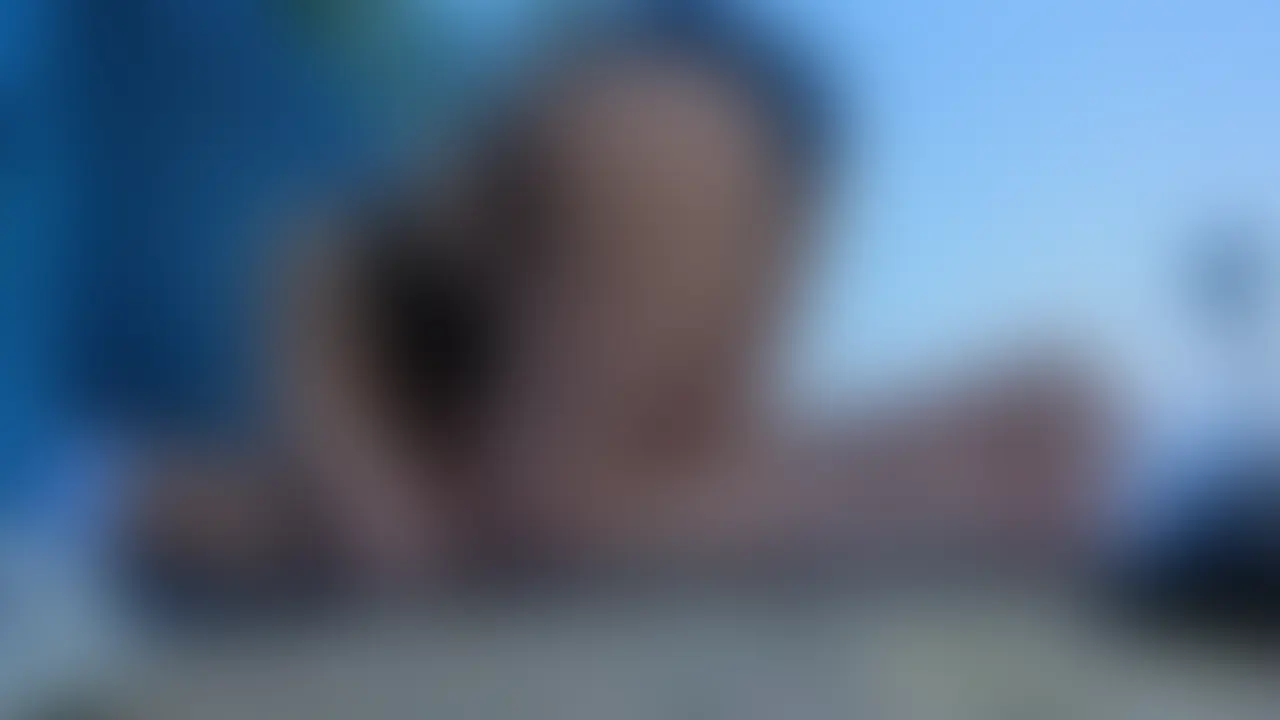 海でエッチしちゃった💦
誰か来るんじゃないかってドキドキしちゃった💦 (2/2)