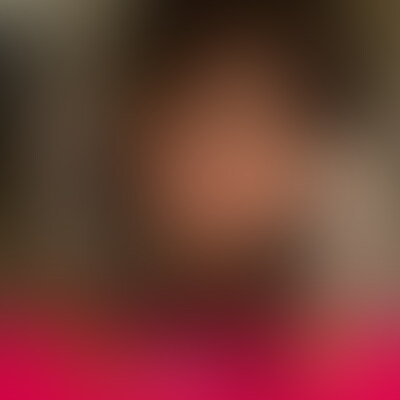 人気のない雑居ビルでフェラ交渉に成功。
最初は戸惑う女の子。

ゆっくりスローフェラがとっても気持ちイイ。
タマタマもしっかり、裏筋もチロチロ舐めてくれてます。
根元までのずっぽりディープスロートも最高で思わず大量口内発射。 (2/2)