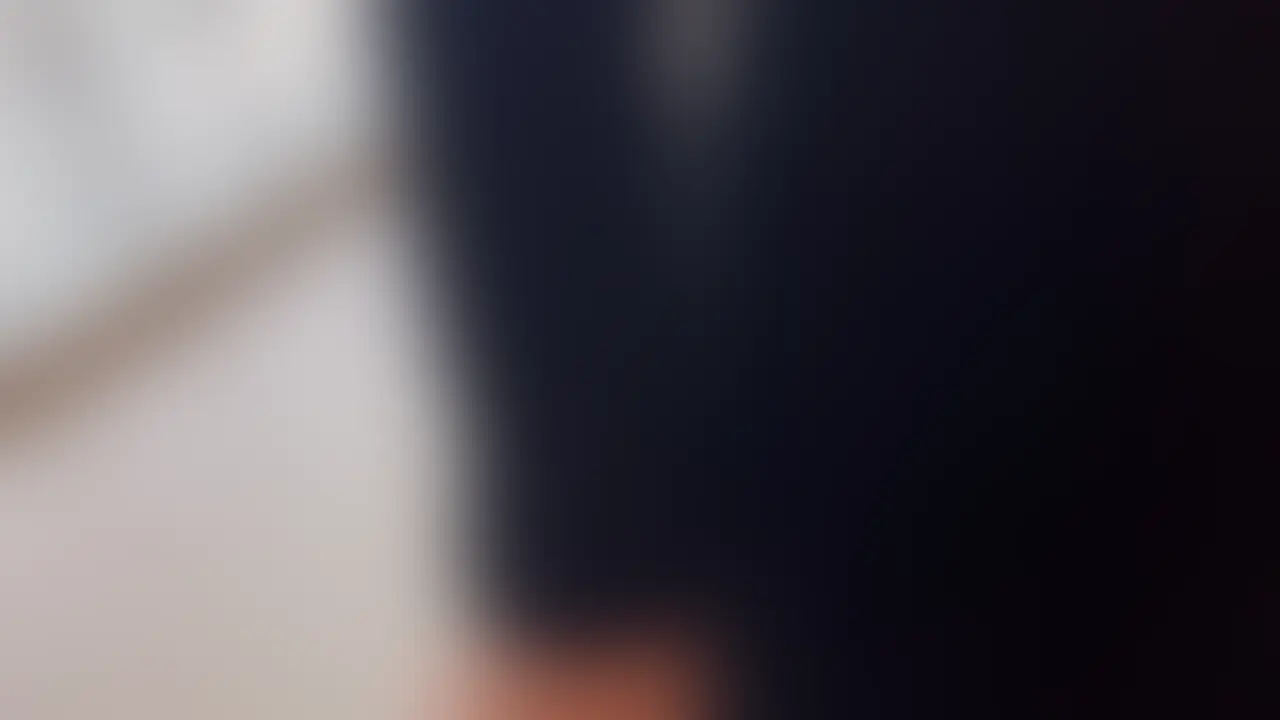 黒いパンストってエロいですよね。
ちんぽをこすりつけて精子をかけたくなります。
なのでパンストにぶっかけてやりました(笑) (2/2)