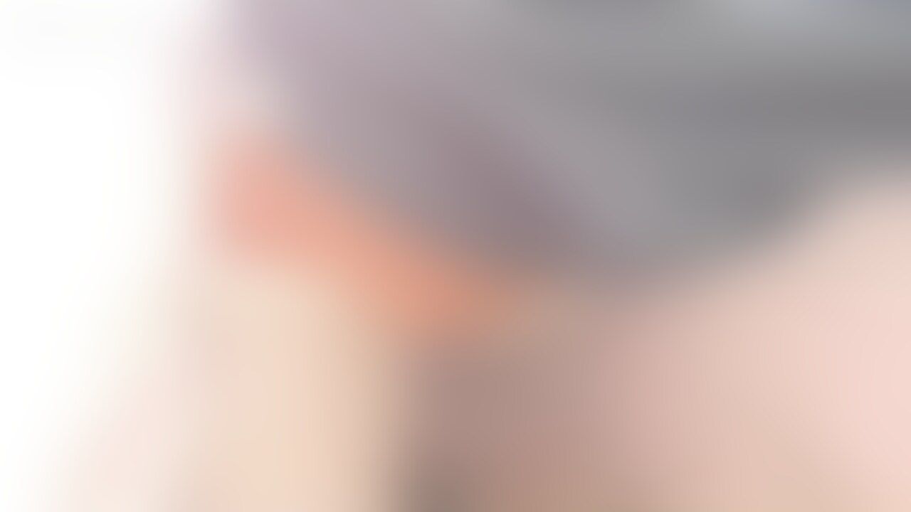 エッチなショートパンツ姿の元カノに横バックで中出し、、、 (2/2)