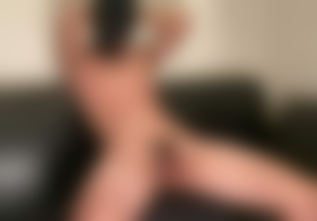 ドM 20代
恥ずかしいと言いながらも身体は正直w
始めは縮こまってるものも、すぐにビンビンに。
「あっヤバっ…」っと少しづつ漏れ出る声、汁がなんとも言えないw (2/2)