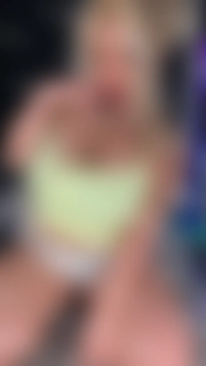 みとまうみ「各サイト、各プランによって内容が異なります。 余裕がある人は商品購入や投稿へチップなども贈ってもらえたら嬉しいです！ みとまうみの写真と動画は全て、本人以外によ」の投稿サムネイル