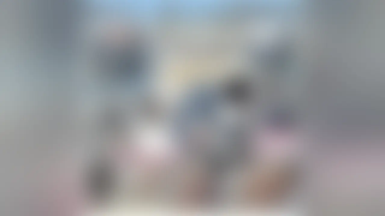 まりこ・ジーンズおなら
クールでおしゃれ美人のまりこさんがスキニーデニムでオナラする
タイトなジーンズをM男の顔に押し付け、下品な音をたてながら爆音放屁をぶっかける!
#ジーンズフェチ #デニムフェチ #スキニージーンズ #尻フェチ
#おならフェチ (2/2)