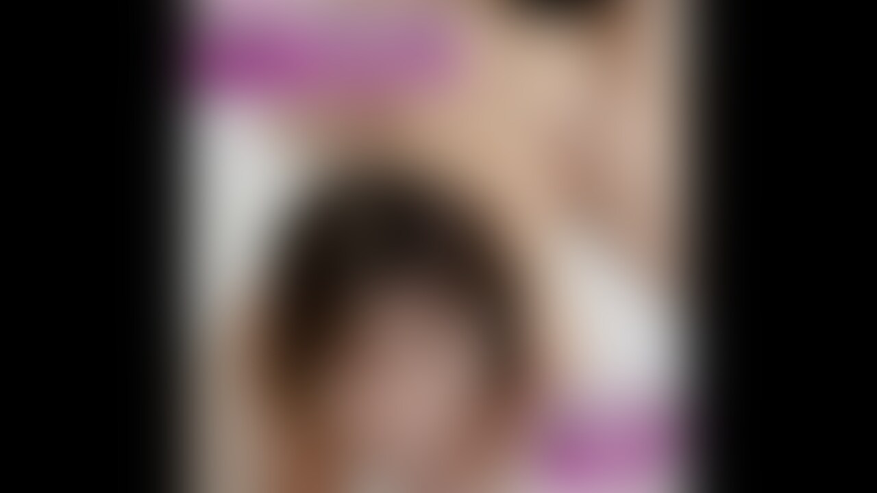 初めての3Pしちゃいました♡
色んな刺激が強すぎて気持ちよかったよ💕
もちろん最後は中に出してもらったよ(*/ω\*) (2/2)