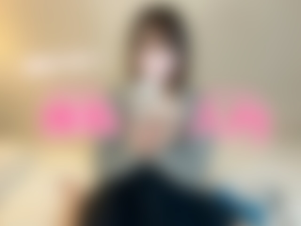 YouTubeにアップしたら性的と思われちゃって
即削除されちゃった動画!
もったいないからファンサイトに載せとくね!
無料じゃないけど全プランで見れるし、単品購入でも¥500で見れるから見てみてほしいな🤍
ばぶこの素の声も聞けるし、肌補正以外無加工だよ🫶
この動画の後にフェラとか手コキとかハメ撮りした動画も
順次アップしていきます🤍 (2/2)