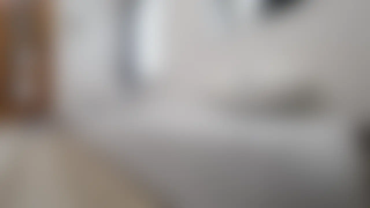 ＊動画では顔出ししています🥰
【匿名度S：絶対極秘！】コンシェルジュ@外資系高級ホテル/結婚6年(35歳)/高身長E乳抱き心地💯点ボディ/美肌清楚ショート/マルチリンガル完璧シゴデキキャリアレディ/VIP接客するように丁寧にM男責め/がらの焦らし寸止め手コキ/亀頭だけを執拗に舐め回すカリ首集中責めフェラ/高速騎乗位でくびれ腰を振り乱し/きょう制搾精のエゴマゾ宅ハメ撮影/ザーメンごっくんで完全支配

素敵な人妻さん、デリバリーします 💕

こんにちは、ど素人ポルノ@麗子です。

今回のAVごっこは、
日本橋にある外資系ホテル🏨で
コンシェルジュ💁‍♀️
のお仕事をされている
お友達のUちゃんのえち動画🔞です。

清楚系のショートカットで
モザイクで目を隠しても隠し切れない
シゴデキ感が漂う
マルチリンガルなイイオンナ奥さま💛

そんな高嶺の花💐な美女を
お仕事の昼休み中に
お呼びして
汗だく汁だくの熱いベロちゅう💋を
たっぷり堪能していただいた際の動画がこちらで…📱

https://myfans.jp/account/posts/cbef758a-1aad-4245-8cbe-5d601dbf39c1

【匿名度S：絶対極秘！】マルチリンガル美女/英会話みたいな巻き舌フェラ/だらしない大量よだれ/下品でしつこいベロちゅう/指にまとわりついた精子まで舐めとりごっくん/外資系ホテル勤務

似合いまくりのCA制服✈️を着たまま
コスプレFUCKしていただいた動画が
こちらなんですけど…

https://myfans.jp/account/posts/4bb41fec-1c8f-4a7c-b695-36e6bee0488b

【匿名度S：絶対極秘！】コンシェルジュ@外資系高級ホテル/昼間は日本橋でVIPゲストをおもてなし/濃厚ベロちゅうと乳首コリコリで我慢汁ダラダラ/マルチリンガル舌使いでチ●ポを蕩かす/勤務先のスイートルームで変態覚醒CA着衣ファック！/脚ガクガク腰砕けイキ狂い/ストッキング破りおねだり挿入/欲しがりお迎えごっくん

今回、そんな生涯カースト最上位のUちゃんに
プレイしてもらったのは…
私のSNSに送られてきた
個性強めなエゴマゾ男性のお宅🏠に行ってもらって
彼のワガママ全開の性癖を
すべて叶えてもらっちゃうというあの企画です✨

「最初にお願いがあるんですけれど。お尻…で踏んでいただきたいんです」
「お尻…で踏む!?」
「俺の顔を椅子🪑だと思って座ってもらえませんか」
驚きながらもエゴマゾ男さんの頭を壁とお尻で挟み込むUちゃん。

「（お茶を口移しで）飲ませてもらってもいいですか」
「『乳首こんなに勃たせて♪』って、ちょっと怒ってもらえます!?」
「それだとちょっと業務的というか…」
「またがって挿れていただきたいです」
「焦らしていただきたいんですけれど…」

溢れるご奉仕精神とSっ気を併せ持つ人妻と、注文が多すぎる超受け身男とのセックス、
果たして噛み合うのでしょうか!? (2/2)