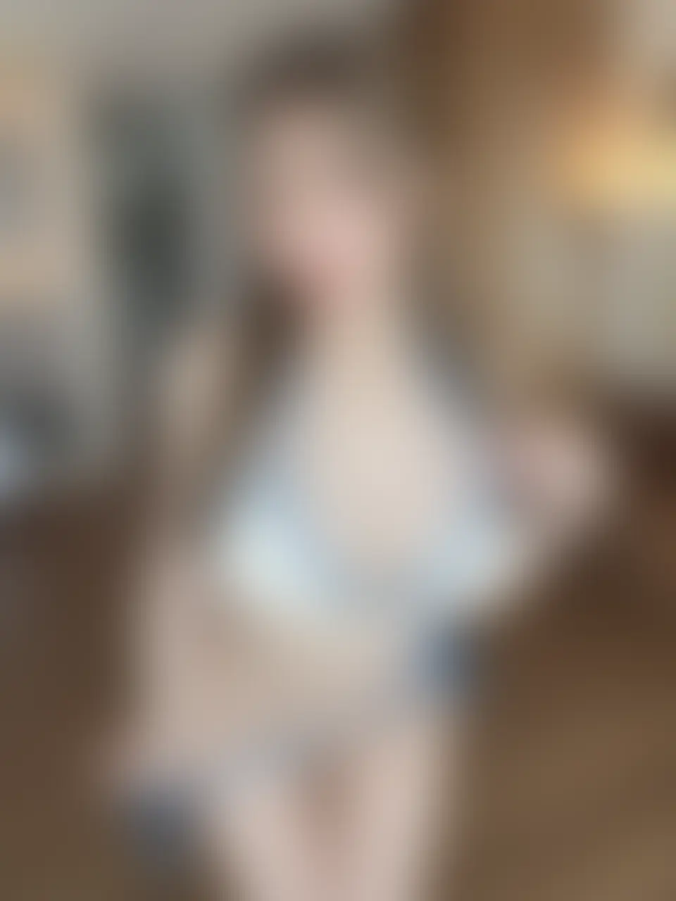 りい@えっちなお姉さん「【ビキニ👙過激系写真集】 夏だっ🌻🍉て事で、去年の未公開の写真👙この時写真、個人的に好き♡皆様にお願いがあります🩷是非、お好みの下着をリカのために選んで贈ってく」の投稿サムネイル