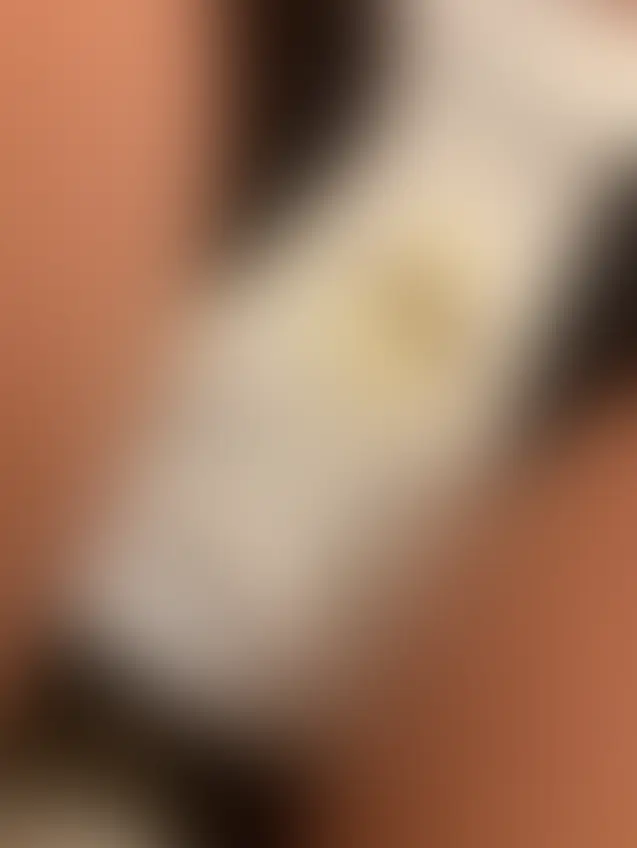 るる👙(🥼看護師目指す女子大生💉)「今日のルルの脱ぎたてパンツ🥰」の投稿サムネイル